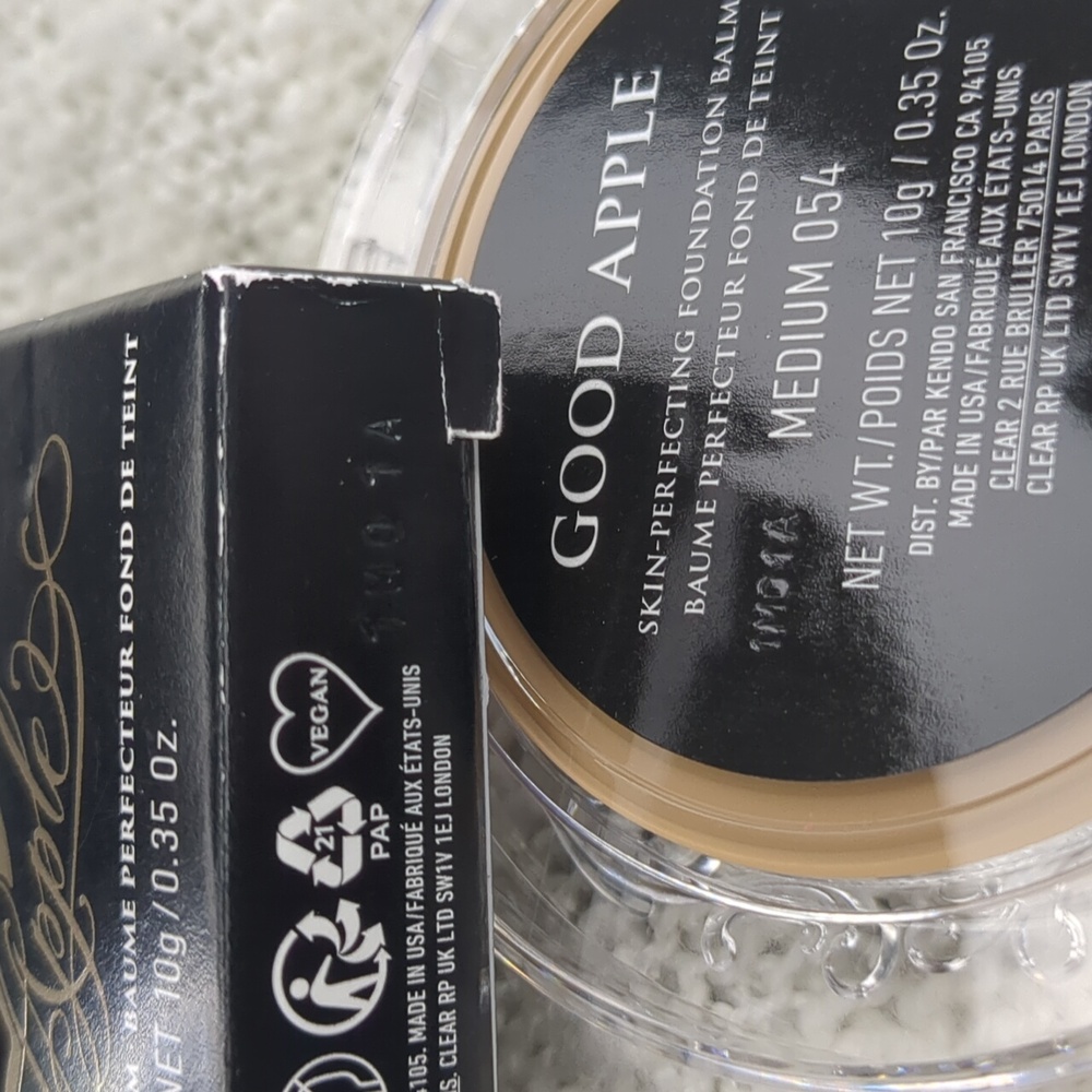 KVD Beauty (Kat Von D) Good Apple Foundation Balm in Medium(054), 10g/0.35oz - Picture 4 of 10